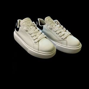 Prada Logo Leather platform sneakers